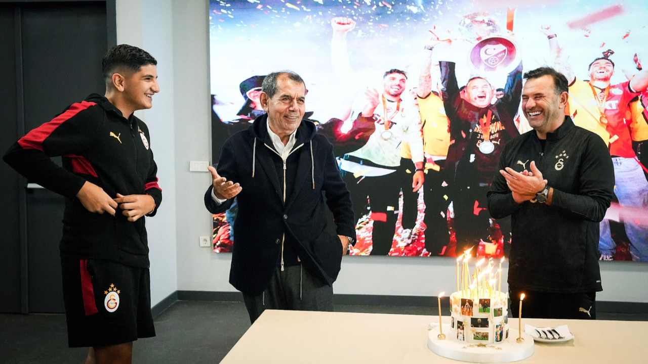 Okan Buruk doğum günü hediyesi istedi! Pastada dikkat çeken detay Okan Buruk doğum günü hediyesi istedi! Pastada dikkat çeken detay