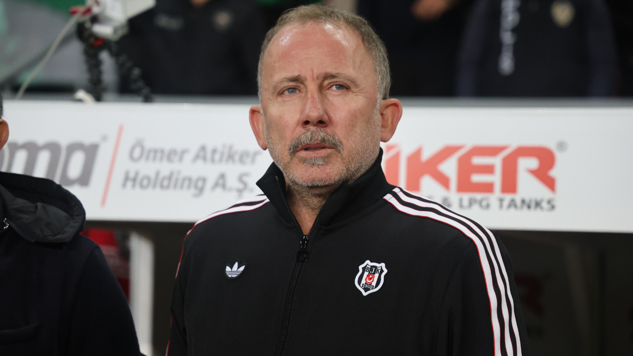 Sergen Yalçın, Eduard Graf’ı eleştirdi devre arası için Serkan Reçber’e talimat verdi Sergen Yalçın, Eduard Graf’ı eleştirdi devre arası için Serkan Reçber’e talimat verdi