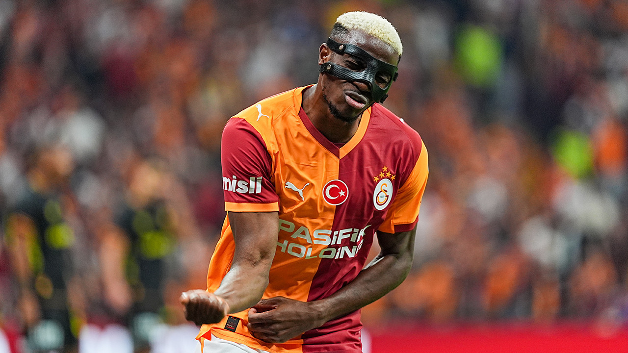 Victor Osimhen’den transfer telefonu! Resmen devreye girdi: “Galatasaray’a gel ve mutlu ol” Victor Osimhen’den transfer telefonu! Resmen devreye girdi: “Galatasaray’a gel ve mutlu ol”